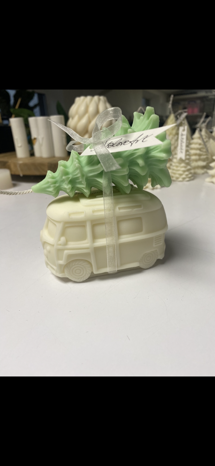 Annie Bus with Christmas Tree