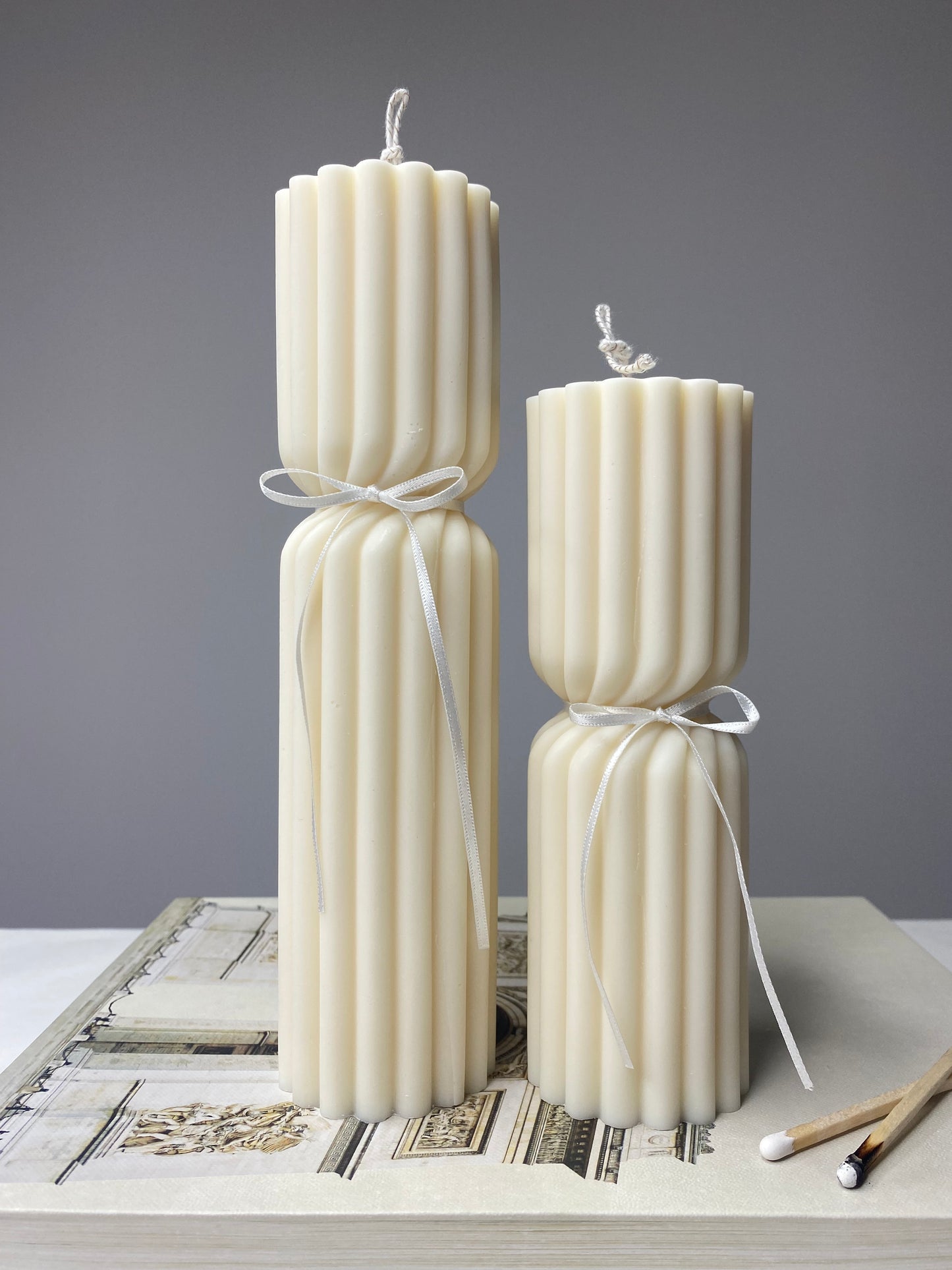 The Hourglass Pillar Set