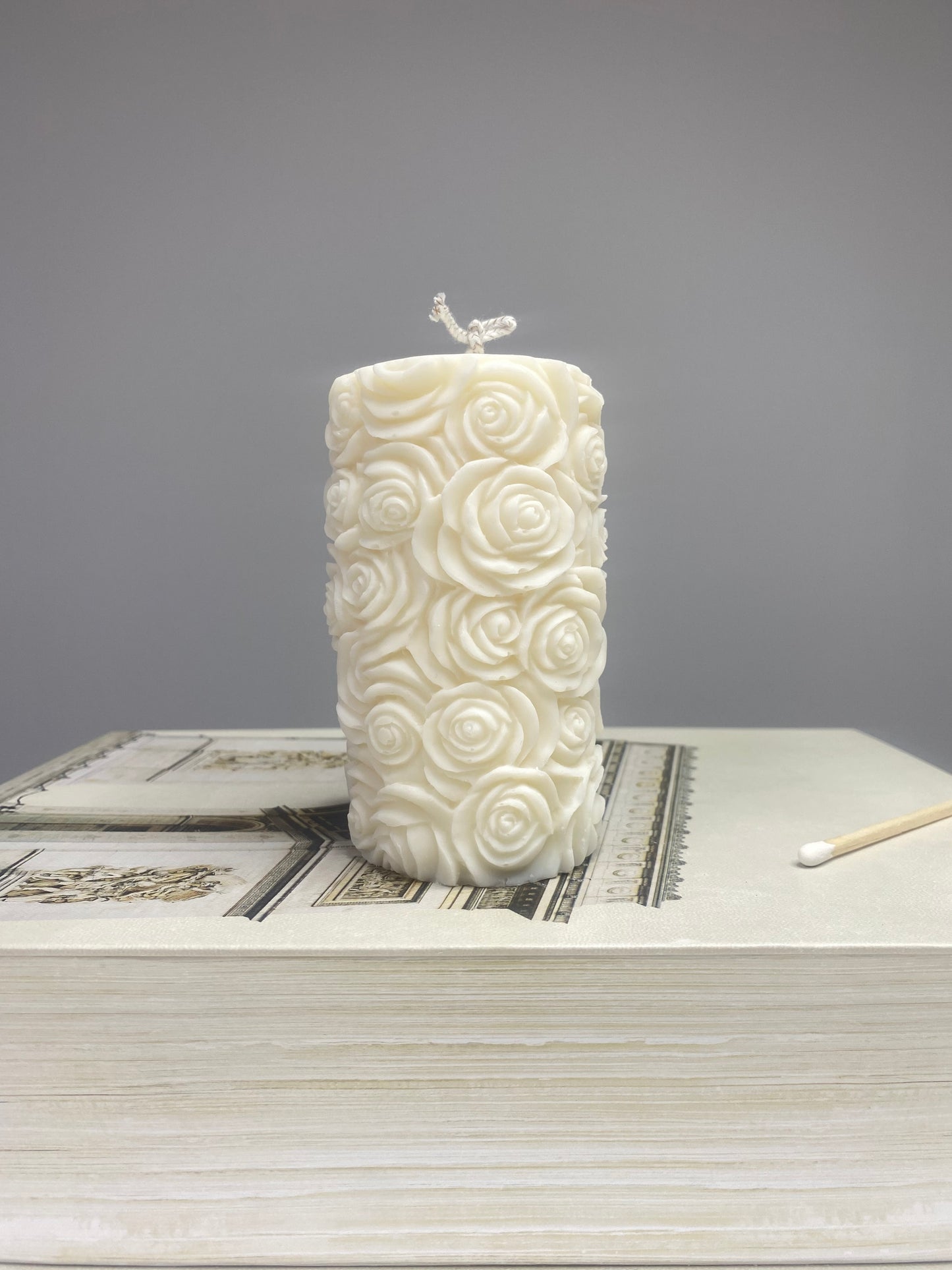 Rose Pillar