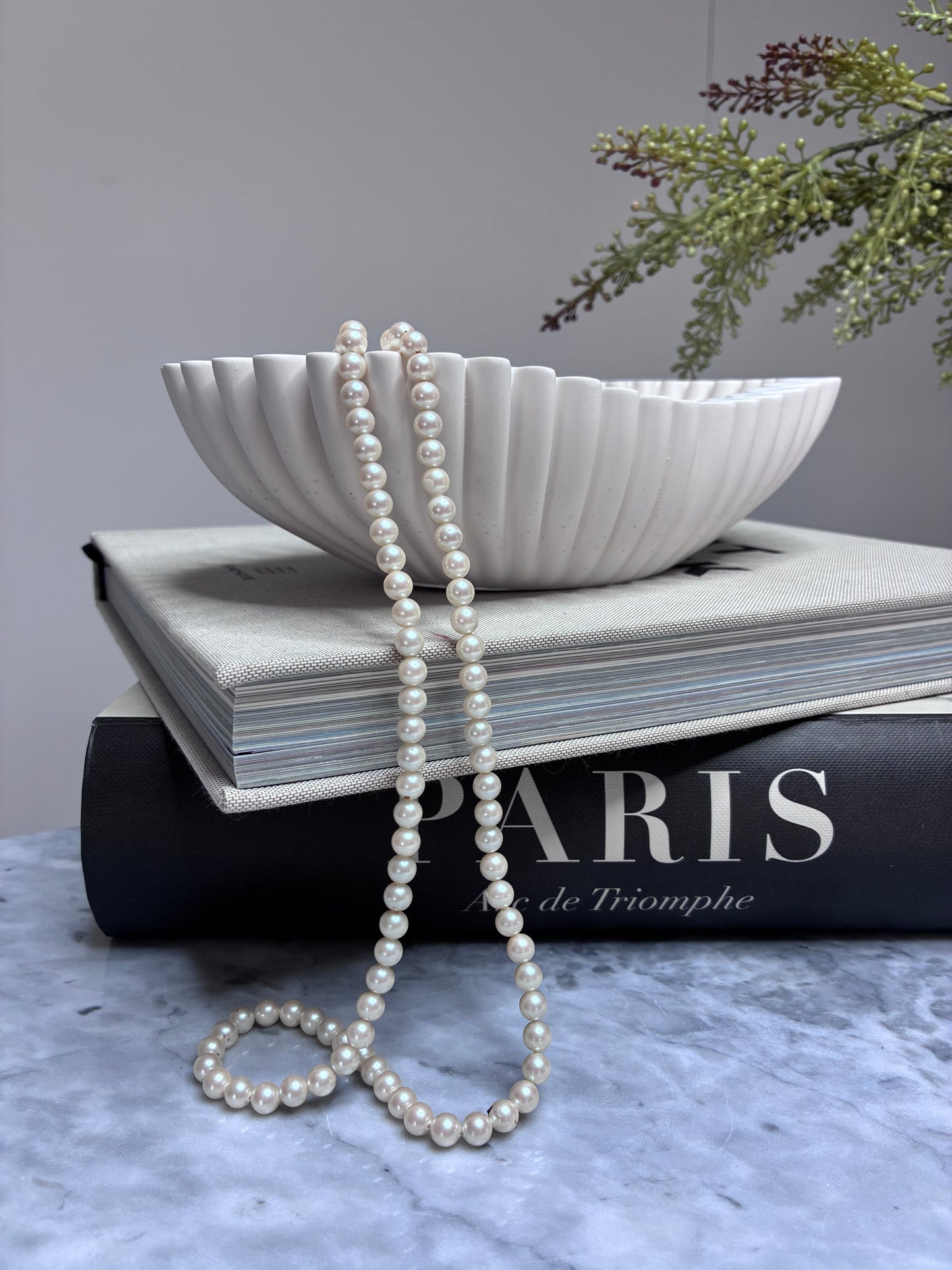 The Oval Ruffled Bowl